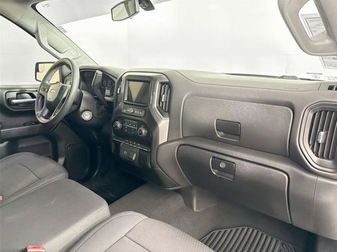 Used 2019 Chevrolet Silverado 1500 Custom w/ Custom Value Package image 38