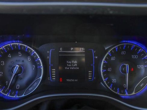 Used 2018 Chrysler Pacifica Touring Plus w/ Tire & Wheel Group image 15