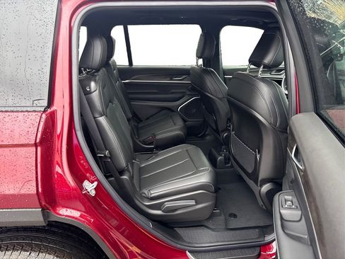 New 2026 Jeep Grand Cherokee L Limited w/ Limited Altitude Package image 21