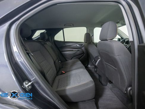 Used 2022 Chevrolet Equinox LT FWD image 34
