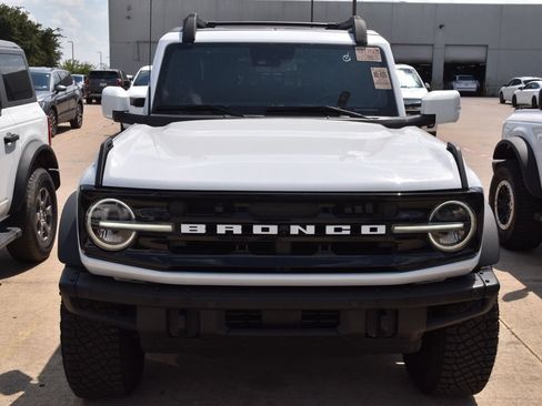 Certified 2023 Ford Bronco Outer Banks w/ Sasquatch Package AWD/4WD image 3