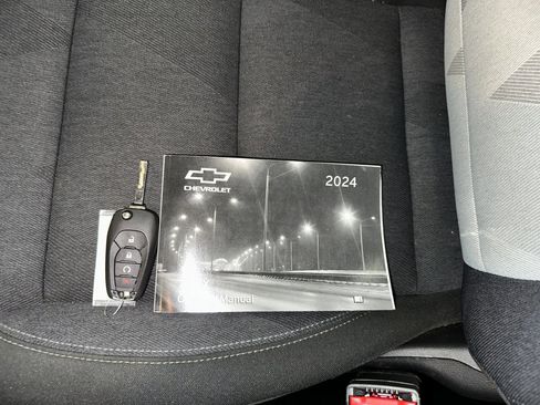 Certified 2024 Chevrolet Trax RS image 4