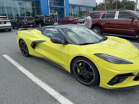 Used 2022 Chevrolet Corvette Stingray Preferred Conv w/ Z51 Performance Package RWD image 6