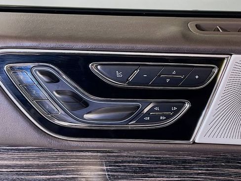 Used 2020 Lincoln Navigator Black Label w/ Cargo Convenience Package image 12