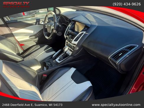 Used 2012 Ford Focus Titanium image 18