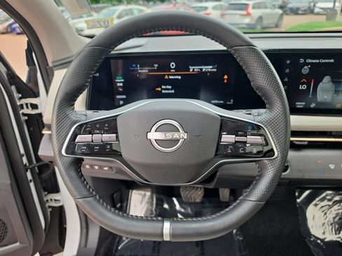 Used 2023 Nissan Ariya FWD image 14