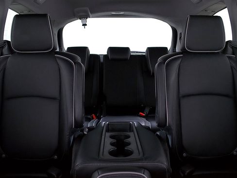 Used 2024 Honda Odyssey Elite image 16