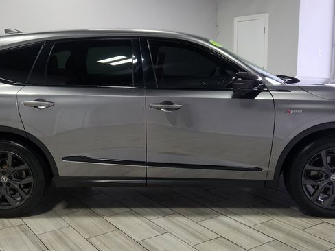 Used 2022 Acura MDX A-Spec image 6