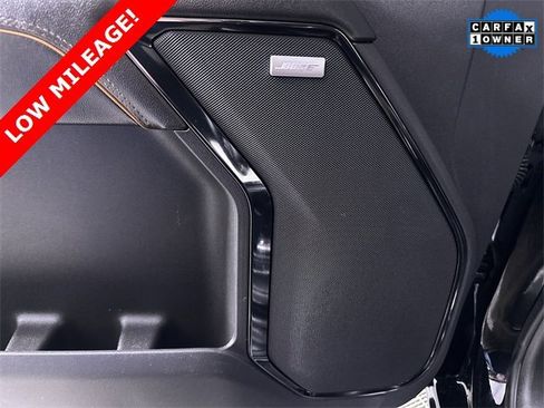 Used 2025 GMC Sierra 2500 AT4 image 25