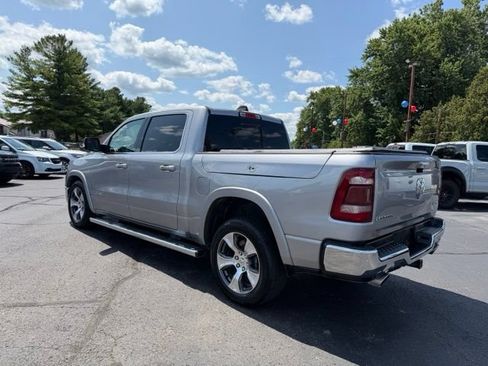 Used 2019 RAM 1500 Laramie AWD/4WD image 11