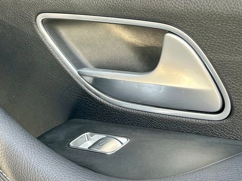 Certified 2022 Mercedes-Benz GLS 450 4MATIC image 19