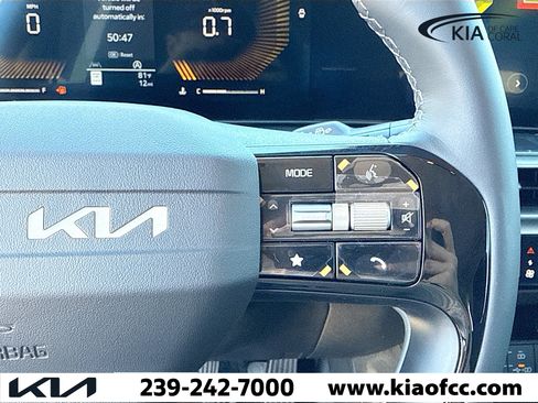 New 2026 Kia Sorento LX FWD image 34