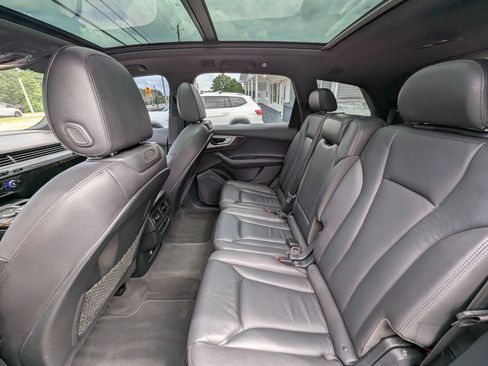 Used 2018 Audi Q7 2.0T Premium AWD/4WD image 38