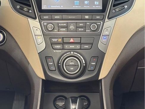 Used 2017 Hyundai Santa Fe Sport image 16