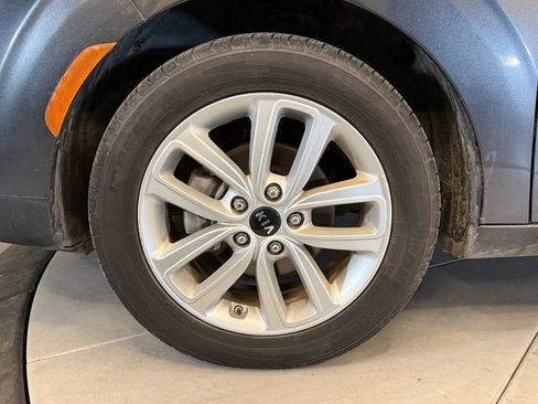 Used 2020 Kia Soul LX FWD image 24
