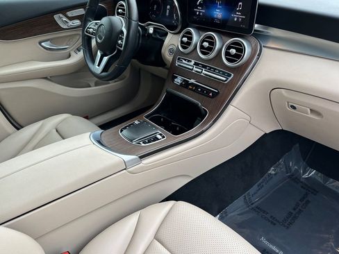 Used 2022 Mercedes-Benz GLC 300 image 15