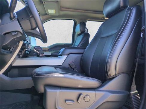 Used 2020 Ford F150 Lariat image 16