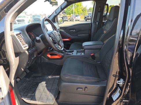 Used 2023 Nissan Frontier PRO-4X w/ Tow Package AWD/4WD image 19