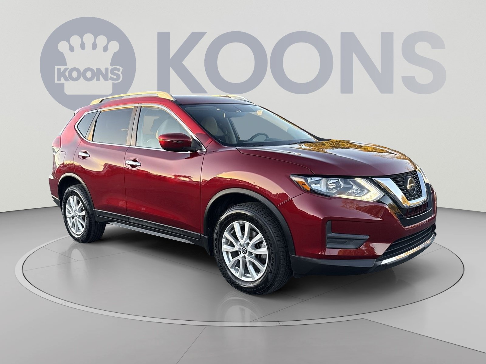 Used 2018 Nissan Rogue SV AWD/4WD image 2