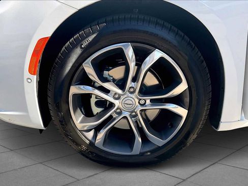 New 2026 Chrysler Pacifica Pinnacle image 11