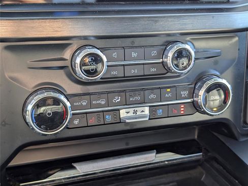 Used 2024 Ford F350 Lariat w/ Lariat Ultimate Package image 20