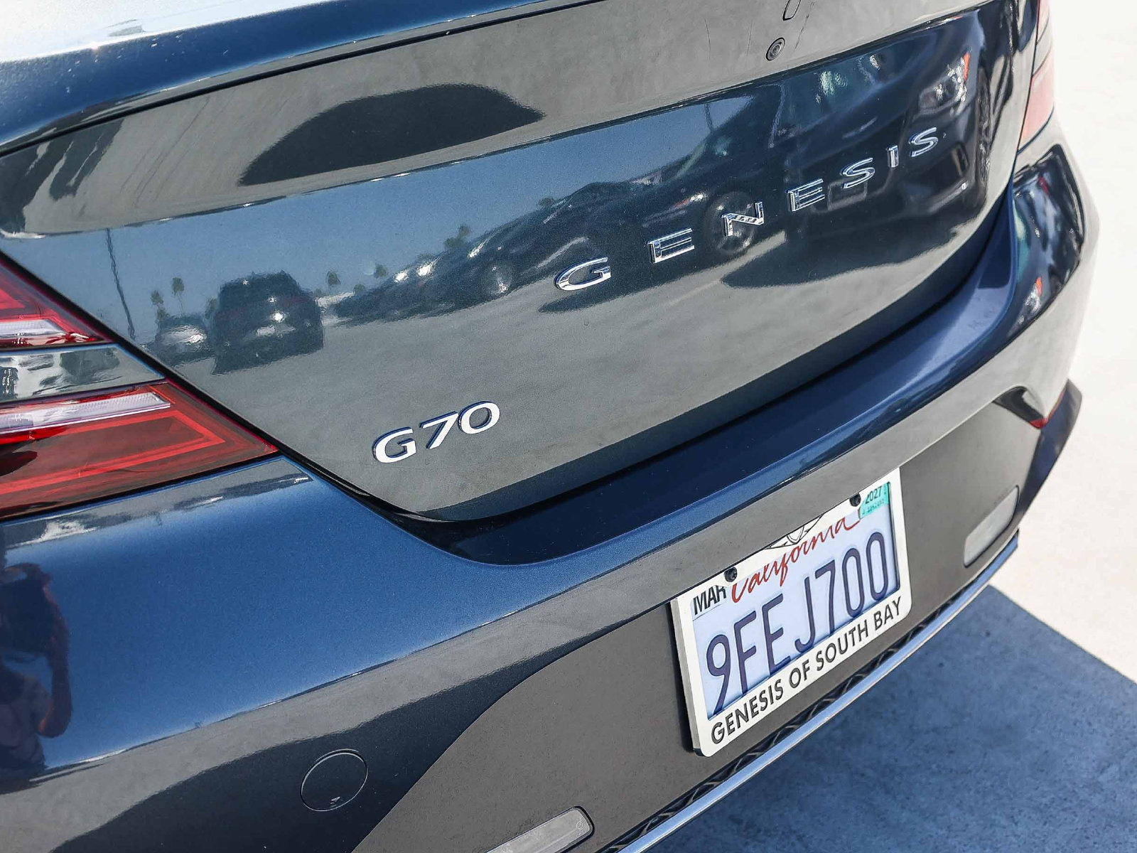 Used 2023 Genesis G70 2.0T RWD image 7