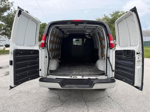 Used 2025 GMC Savana 2500 w/ Driver Convenience Package RWD image 10