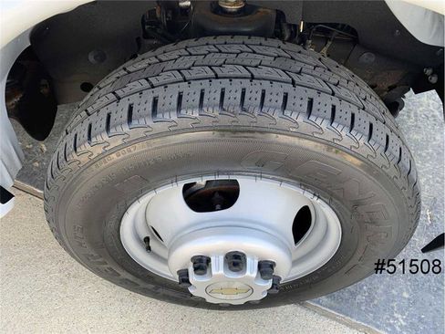 Used 2022 Chevrolet Express 4500 Extended w/ Power Convenience Package image 20