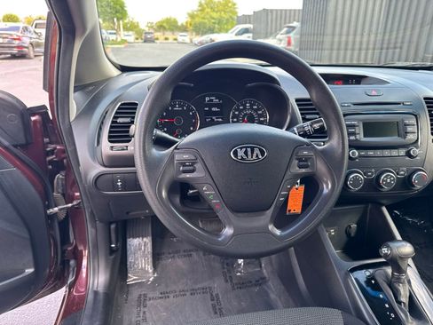Certified 2017 Kia Forte LX FWD image 15