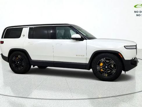 Used 2024 Rivian R1S Adventure Quad AWD/4WD image 10