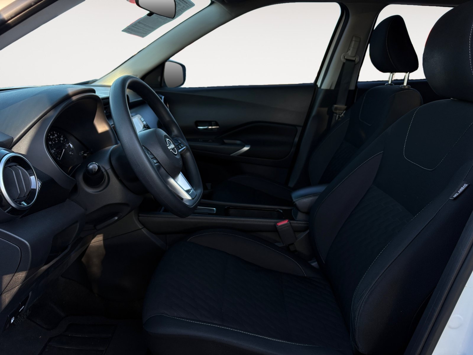 Used 2023 Nissan Kicks SV FWD image 23