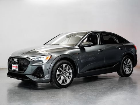 Used 2021 Audi e-tron Premium Plus w/ Premium Plus Package AWD/4WD image 6