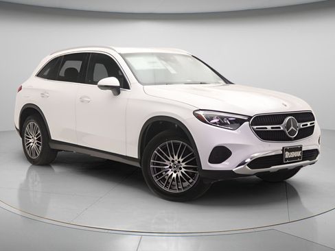 New 2026 Mercedes-Benz GLC 300 image 13