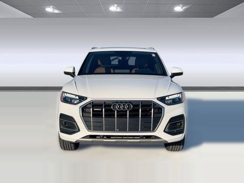 Certified 2023 Audi Q5 Premium w/ Convenience Package image 6