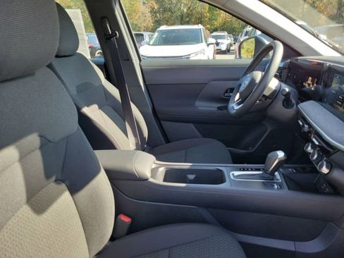 New 2026 Nissan Kicks S image 30