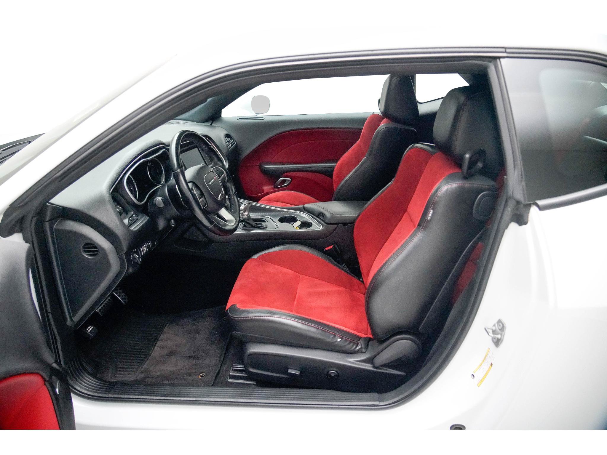Used 2018 Dodge Challenger GT w/ GT Interior Package AWD/4WD image 11