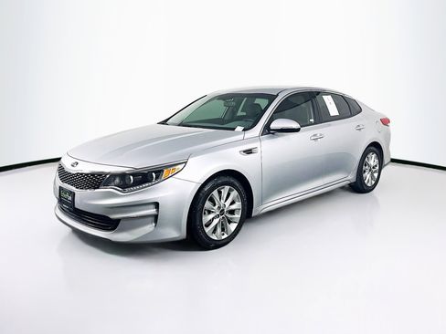 Used 2016 Kia Optima EX image 3