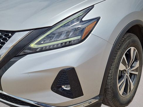 Used 2023 Nissan Murano SV AWD/4WD image 9