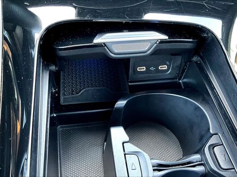 Certified 2025 Mercedes-Benz CLE 300 4MATIC Coupe image 35