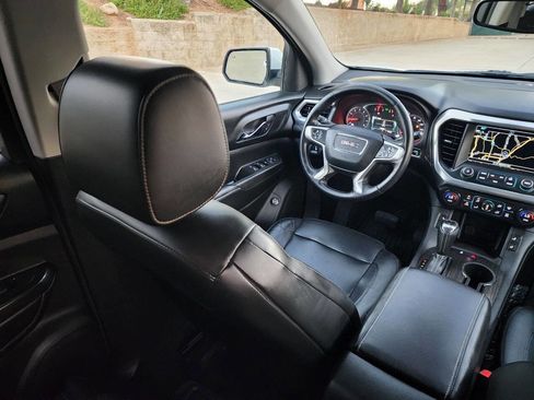 Used 2017 GMC Acadia SLT image 23