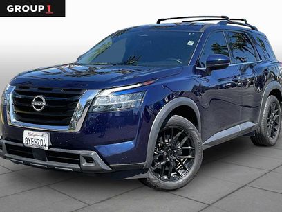 Used 2022 Nissan Pathfinder SV