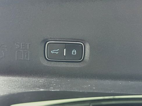 Used 2025 Ford Expedition Active AWD/4WD image 33