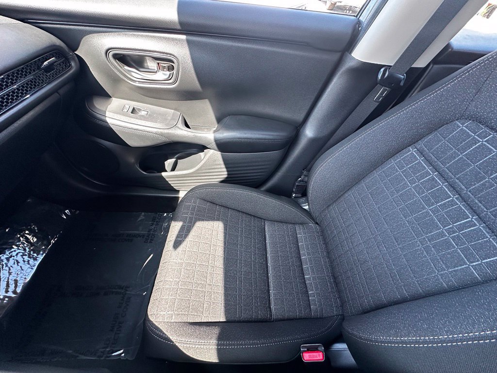 Certified 2025 Honda HR-V LX image 30