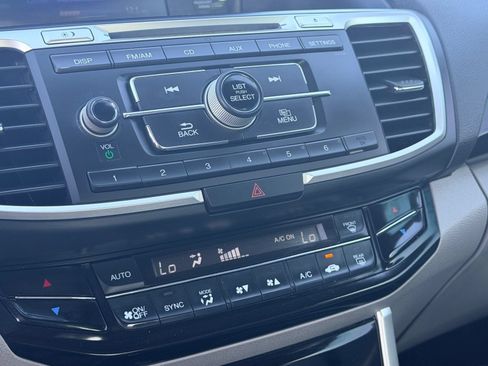 Certified 2017 Honda Accord LX image 27