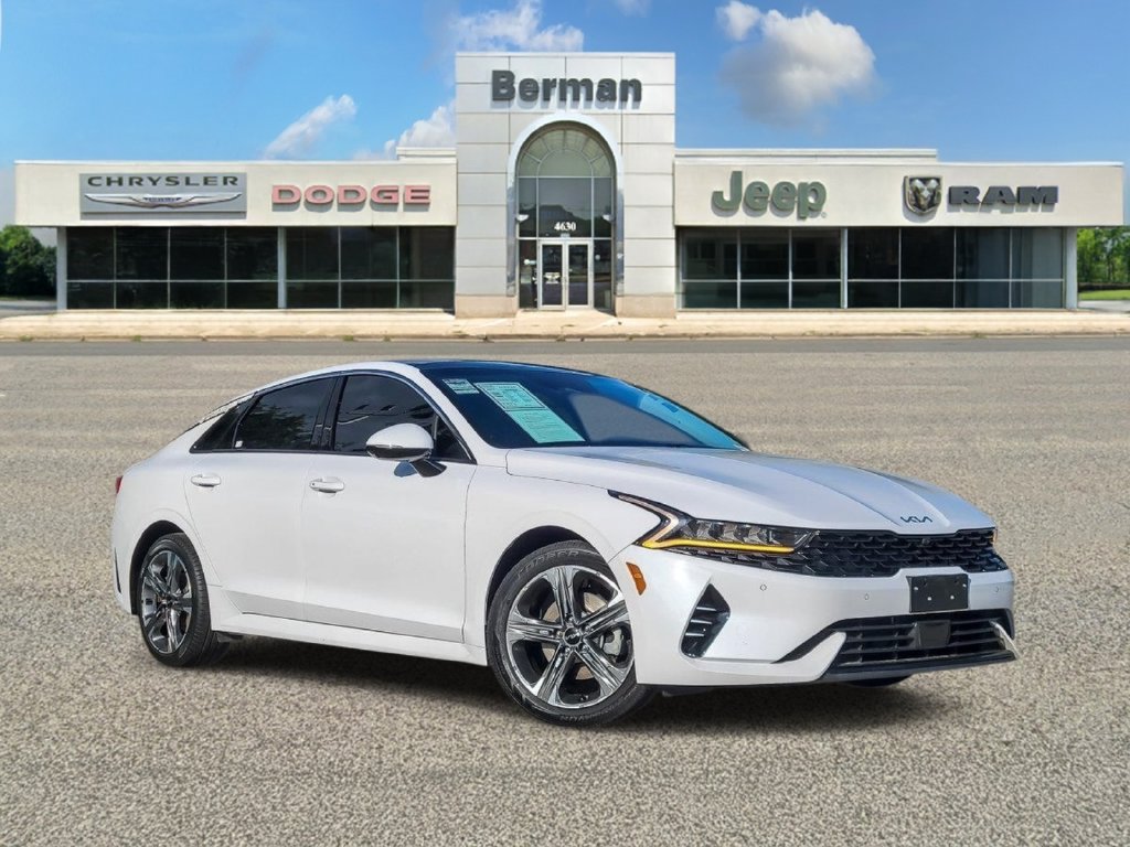 Used 2024 Kia K5 EX w/ EX Premium Package FWD image 2