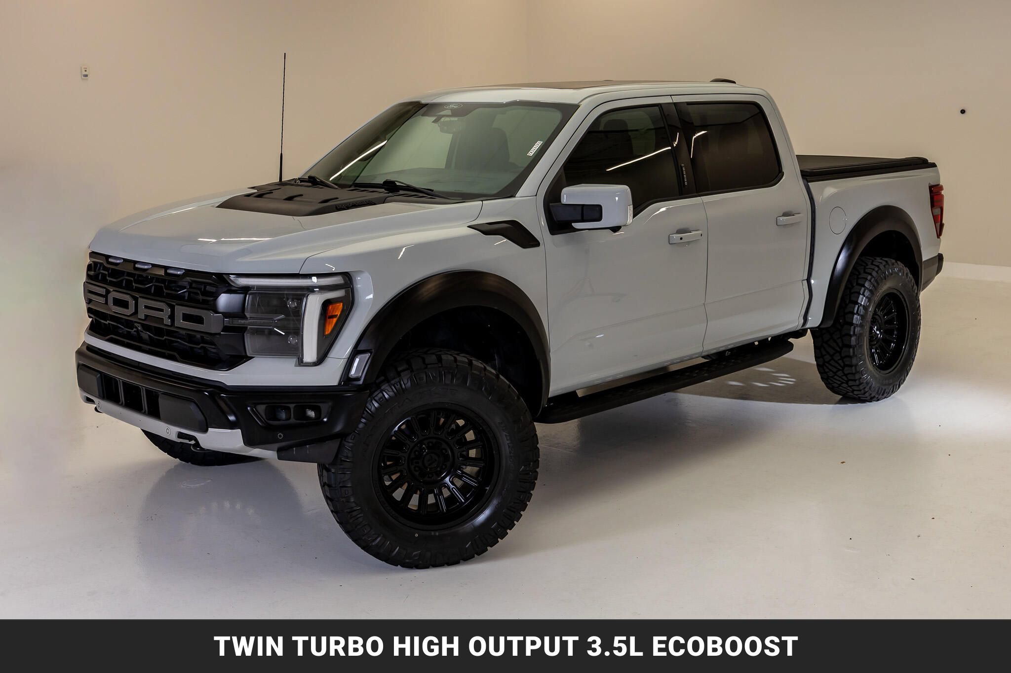 Used 2024 Ford F150 Raptor AWD/4WD image 5
