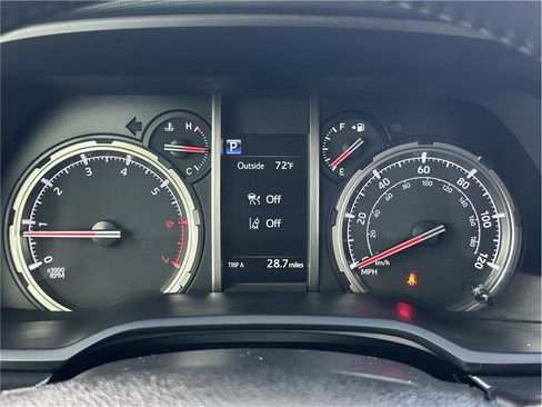 Used 2022 Toyota 4Runner TRD Off-Road Premium w/ Moonroof Package image 21