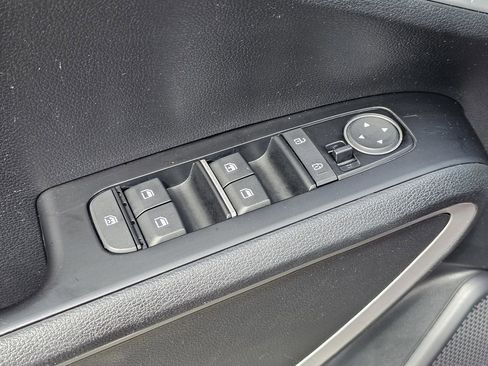 Certified 2024 Kia Soul LX w/ Option Group 015 image 17