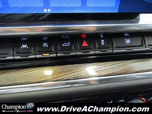 Used 2024 Chevrolet Silverado 1500 RST w/ Redline Edition AWD/4WD image 33