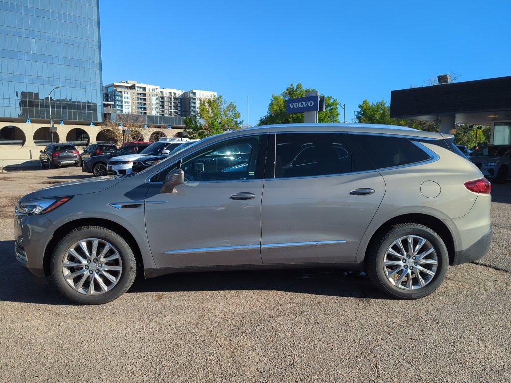 Used 2019 Buick Enclave Essence w/ Trailering Package, 5000 lbs. AWD/4WD image 4